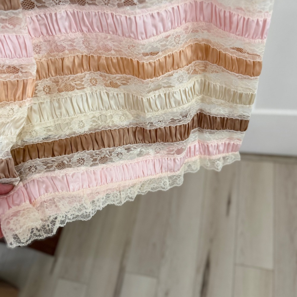 For Love & Lemons Layer Cake Midi Dress Pink Lace Ruffle Tier M Coquette Barbie - Picture 3 of 10
